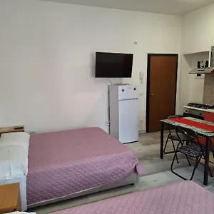 Giada Pensión Peschiera del Garda